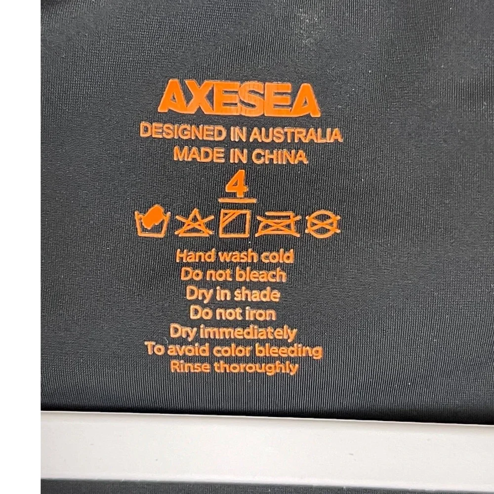 AXESEA One Piece Swimsuit Kids Size 4 Black Excellent Long Sleeve Rash Guard